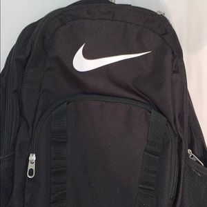 black nike sports backpack